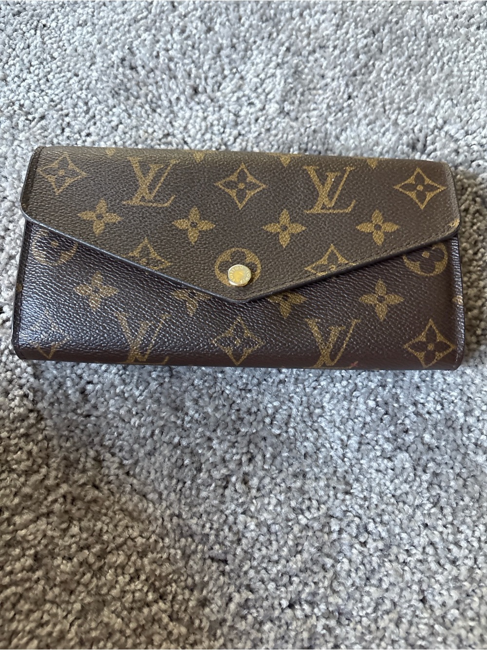 Louis Vuitton Sarah Monogram Envelope Wallet in Brown with pink interior